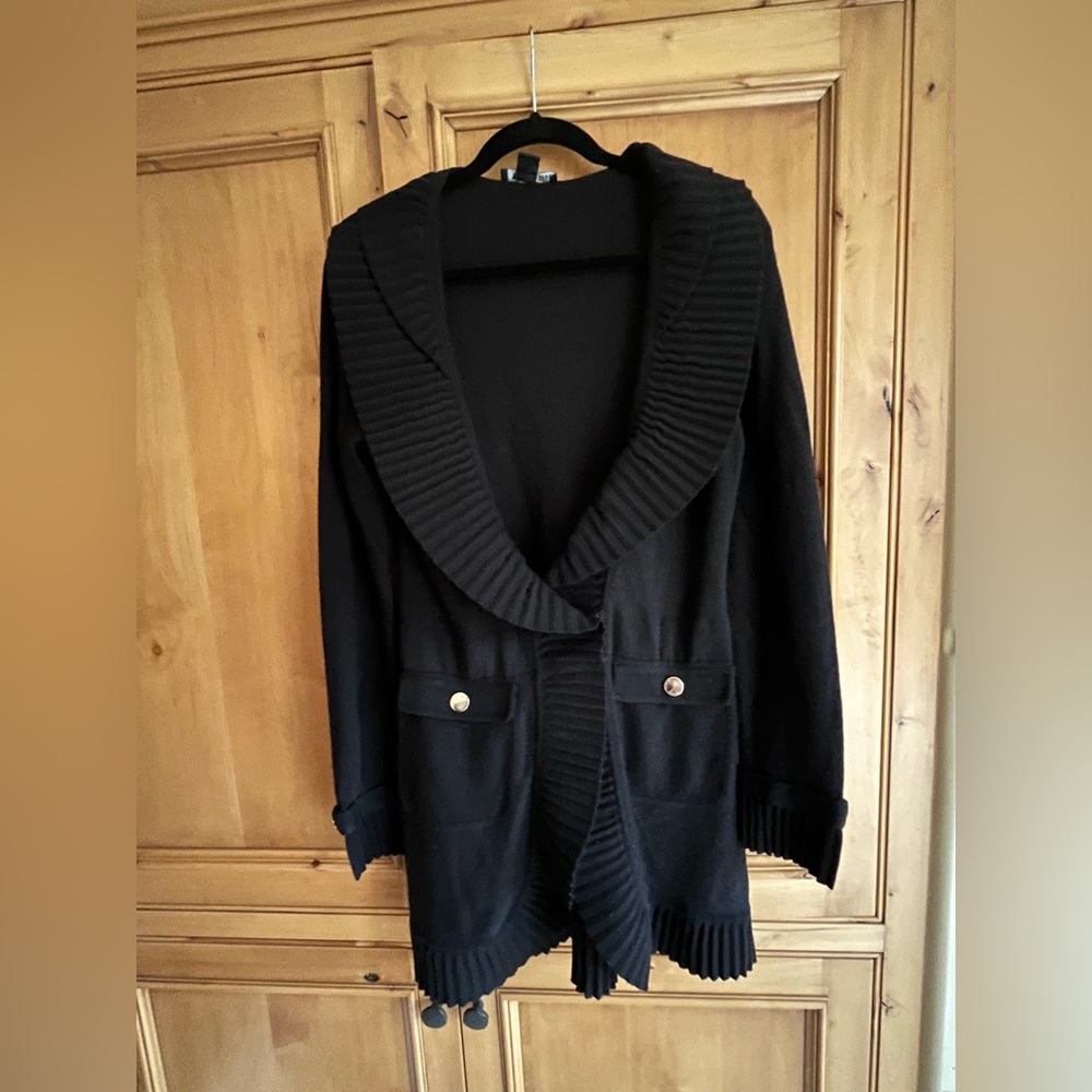 Elegant white house black market  Black Women's long cardigan